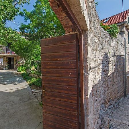 Apartments Jerka Сутиван Екстериор снимка