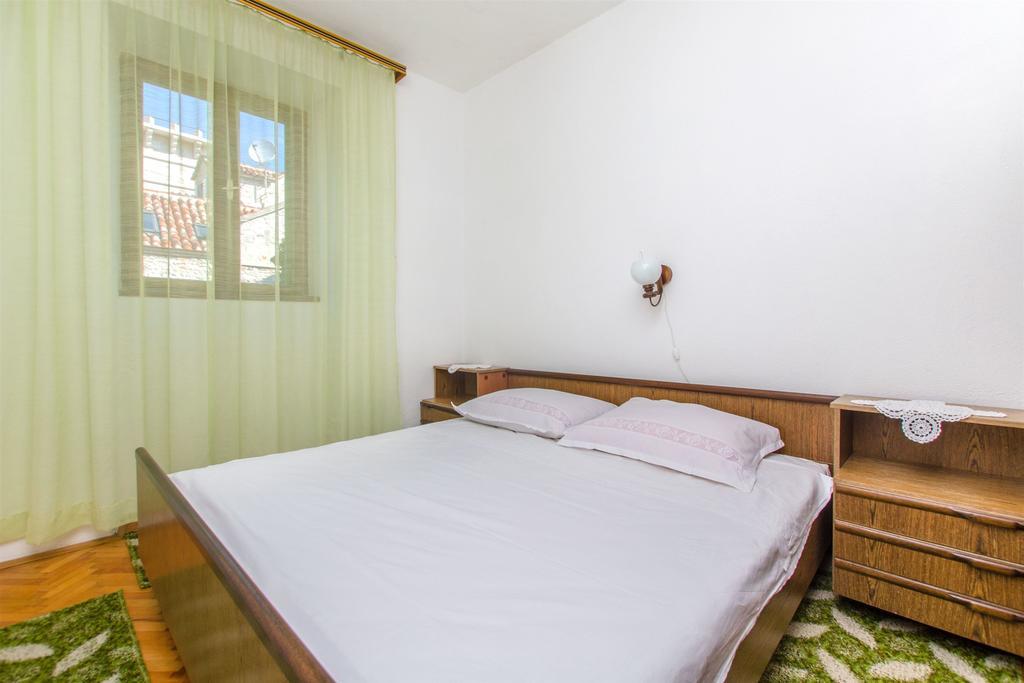 Apartments Jerka Сутиван Екстериор снимка